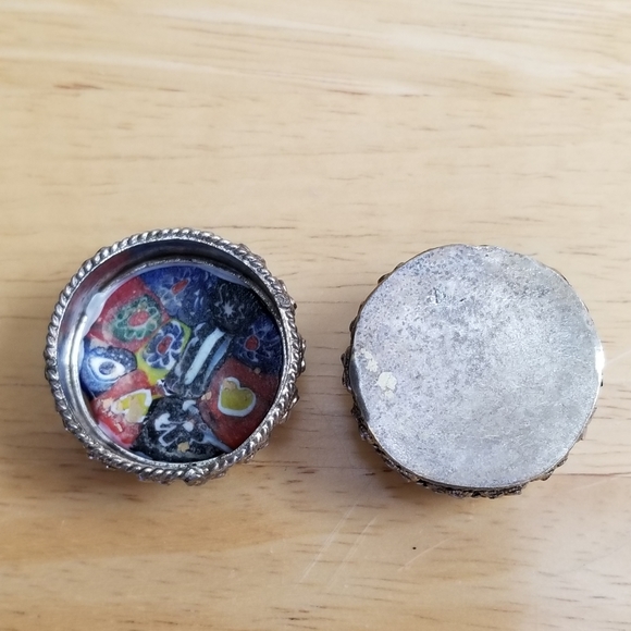 10030 Rare Collectible Ornate Decorative Metal Box - Picture 6 of 9